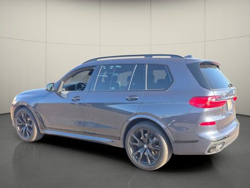 Used 2022 BMW X7 xDrive40i w/ M Sport Package image 6