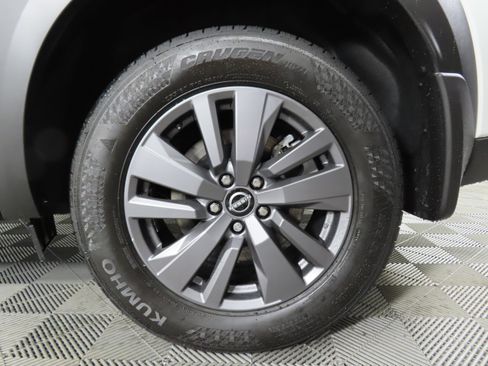 New 2026 Nissan Pathfinder SV image 13