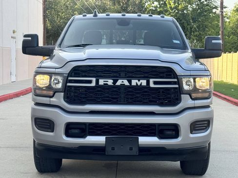 Used 2024 RAM 2500 Tradesman w/ Chrome Appearance Group AWD/4WD image 8