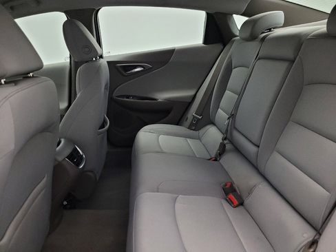 Used 2022 Chevrolet Malibu LT FWD image 18