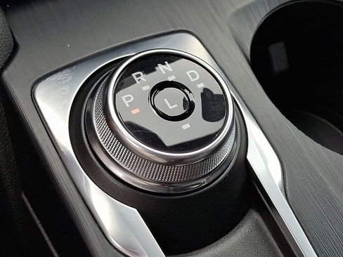 Used 2025 Ford Escape ST-Line image 16