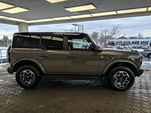 Certified 2025 Ford Bronco Outer Banks image 4