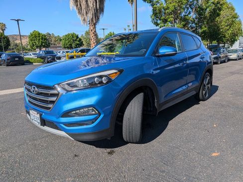 Certified 2023 Hyundai Santa Fe SEL FWD image 4