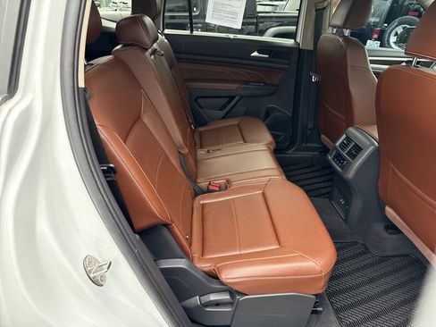 Used 2023 Volkswagen Atlas SE image 12