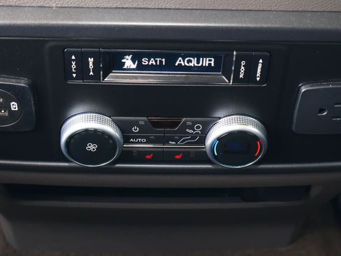 Used 2021 Ford Expedition Limited RWD image 14