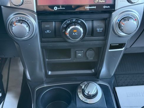 Used 2022 Toyota 4Runner SR5 Premium image 28