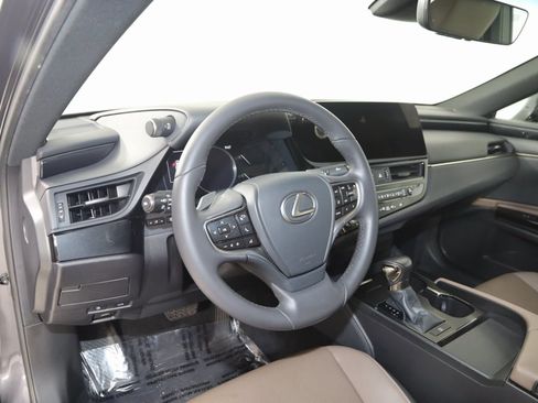 Used 2023 Lexus ES 350 image 23