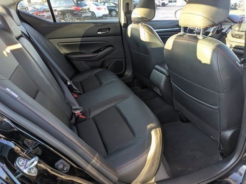 Used 2024 Nissan Altima 2.5 SR image 30