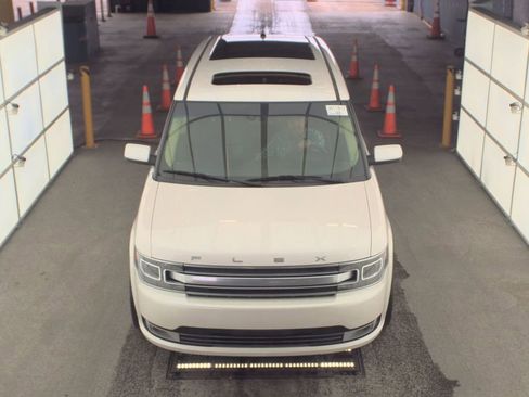 Used 2019 Ford Flex Limited w/ Class III Trailer Tow Package image 2
