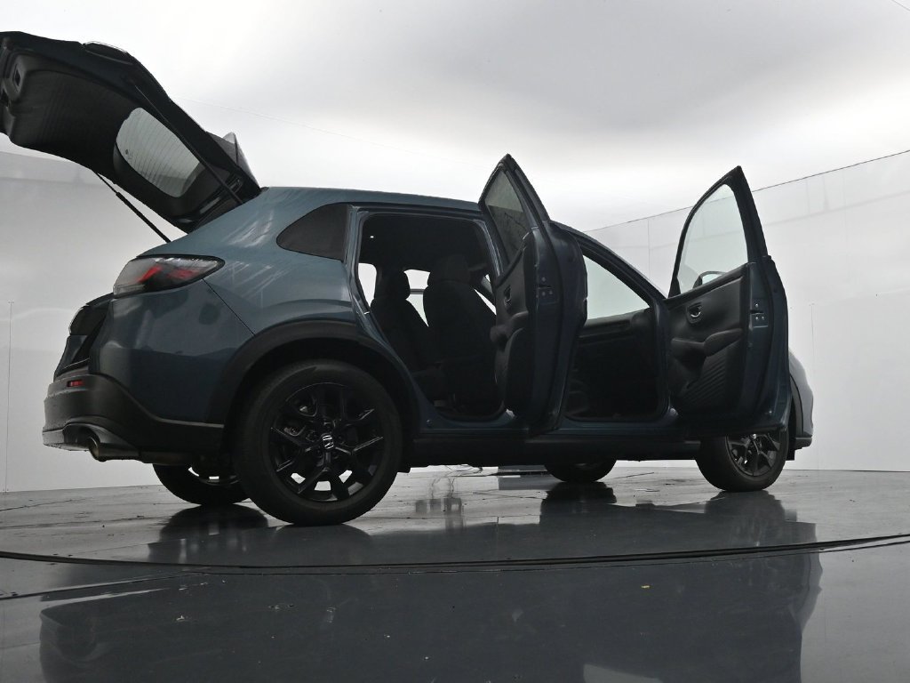Used 2024 Honda HR-V Sport image 29