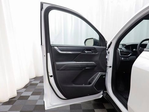 Certified 2025 GMC Acadia Elevation image 5