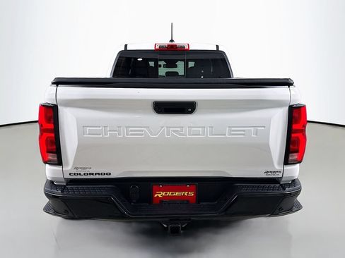 Used 2024 Chevrolet Colorado Z71 w/ Z71 Convenience Package 2 AWD/4WD image 7