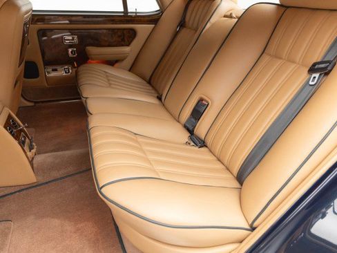 Used 1998 Rolls-Royce Silver Spur image 40