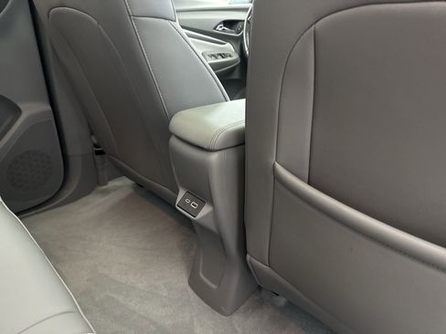 Used 2022 Chevrolet Bolt EUV Premier w/ Sun & Sound Package image 22