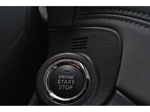 Used 2024 Subaru Outback Premium AWD/4WD image 19
