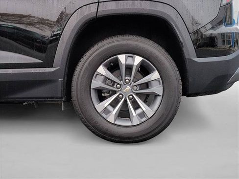 Used 2026 Chevrolet Equinox LT FWD image 10