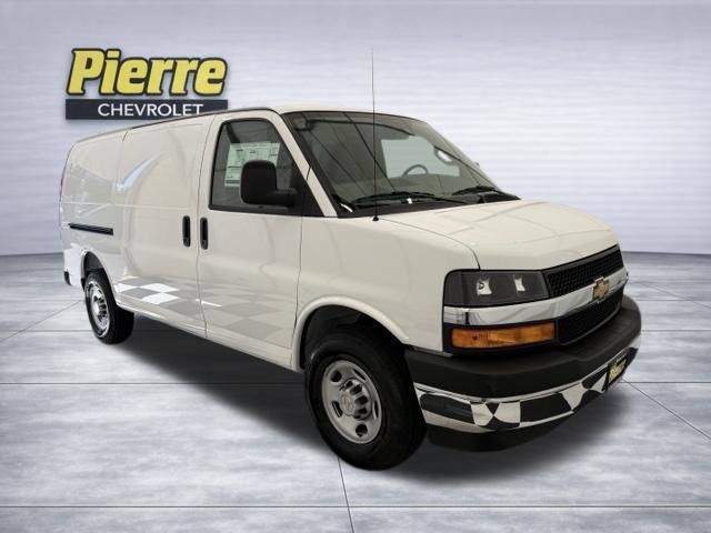 New 2026 Chevrolet Express 2500 w/ Driver Convenience Package RWD image 9