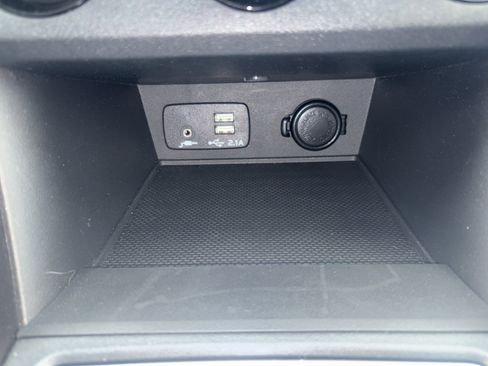 Used 2023 Subaru Crosstrek 2.0i Premium image 22