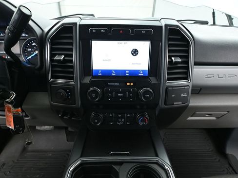 Used 2022 Ford F250 XLT w/ XLT Value Package image 32