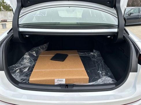 New 2026 Toyota Crown XLE image 6