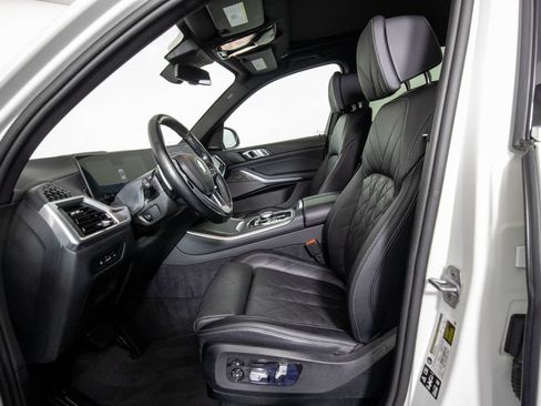 Used 2025 BMW X5 xDrive40i AWD/4WD image 9