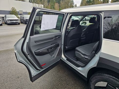 New 2026 Kia EV9 Wind image 22