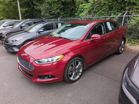Used 2015 Ford Fusion Titanium FWD image 3