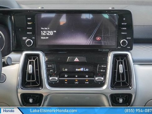 Used 2023 Kia Sorento SX image 20