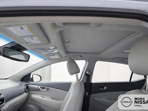 Used 2021 Hyundai Kona Limited FWD image 12