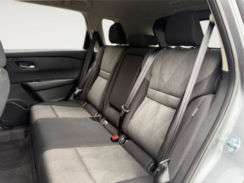 Used 2024 Nissan Rogue SV image 17