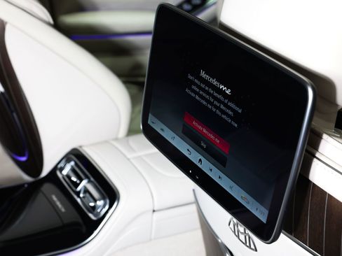 Used 2024 Mercedes-Benz Maybach S 580 4MATIC image 61