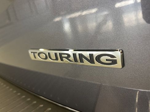 Used 2025 Honda Odyssey Touring image 42