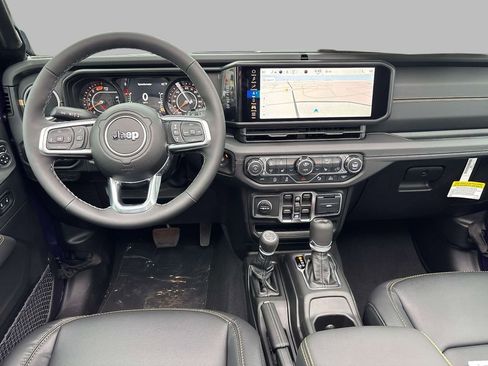 New 2026 Jeep Wrangler Unlimited Sahara AWD/4WD image 8