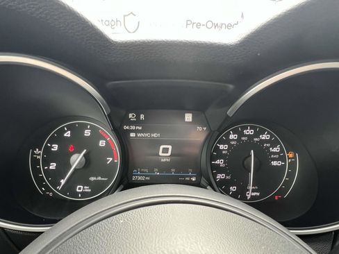 Used 2022 Alfa Romeo Stelvio Ti w/ Active Assist Plus Package image 30