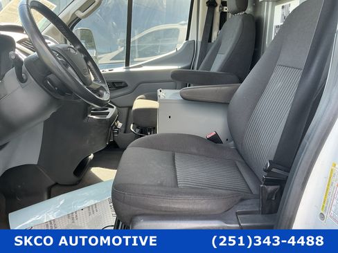 Used 2016 Ford Transit 250 130 Low Roof RWD image 11