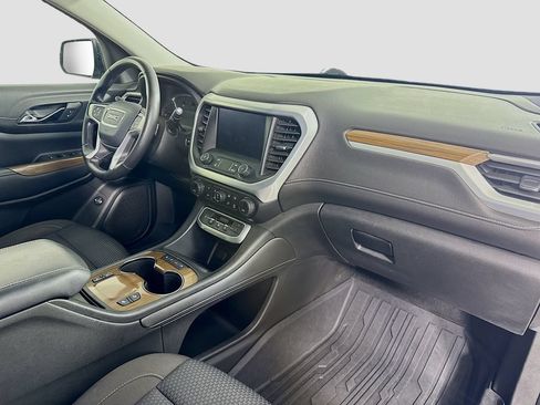Used 2020 GMC Acadia SLE w/ Driver Convenience Package FWD image 32