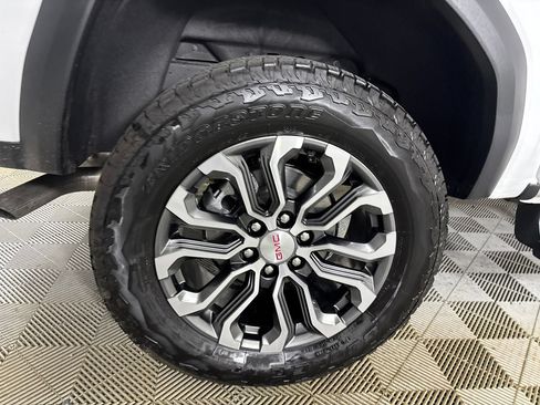 Used 2026 GMC Canyon Denali AWD/4WD image 33