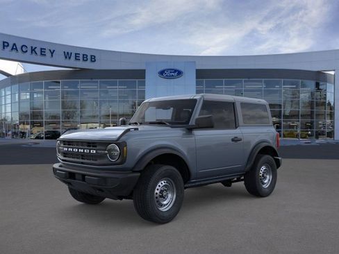New 2025 Ford Bronco 2-Door image 2