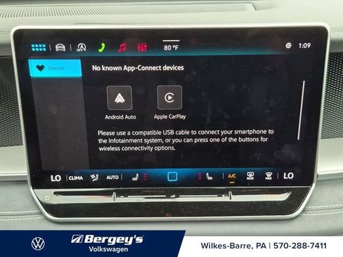 Certified 2026 Volkswagen Tiguan SE R-Line AWD/4WD image 20