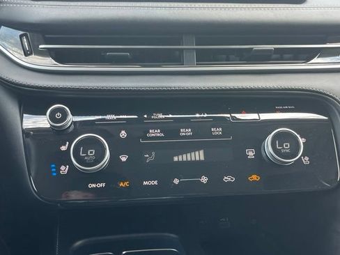 Certified 2024 INFINITI QX60 Luxe w/ Performance Audio Package FWD image 18