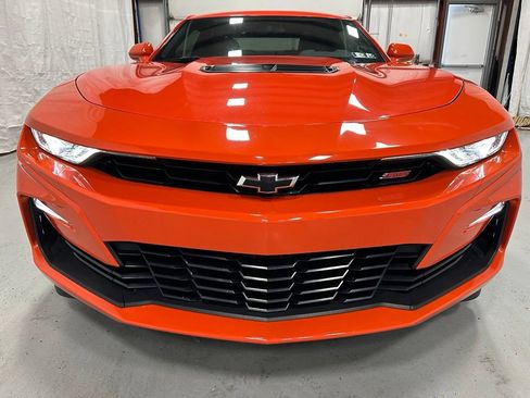Used 2021 Chevrolet Camaro SS RWD image 2