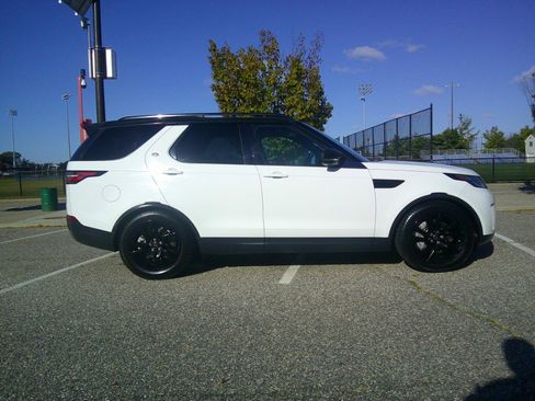 Used 2018 Land Rover Discovery HSE image 33
