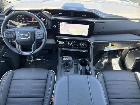 New 2026 GMC Sierra 1500 AT4X w/ LPO, Black Badging Package AWD/4WD image 7