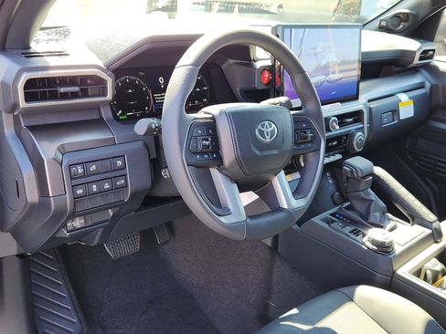 New 2026 Toyota 4Runner 4WD image 11