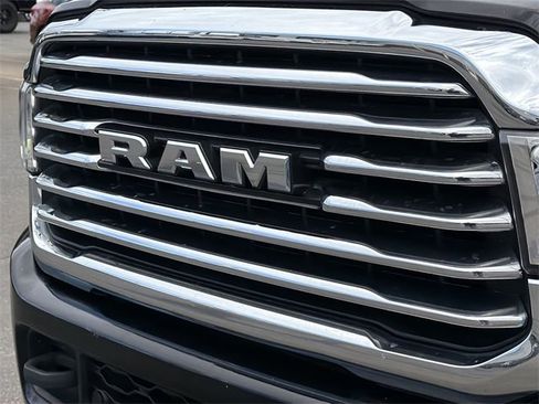 Used 2022 RAM 3500 Limited image 17