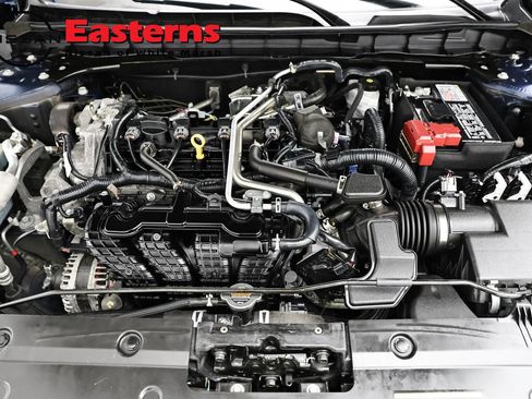 Used 2025 Nissan Altima 2.5 SR FWD image 7