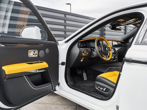 Used 2025 Rolls-Royce Ghost Black Badge image 32