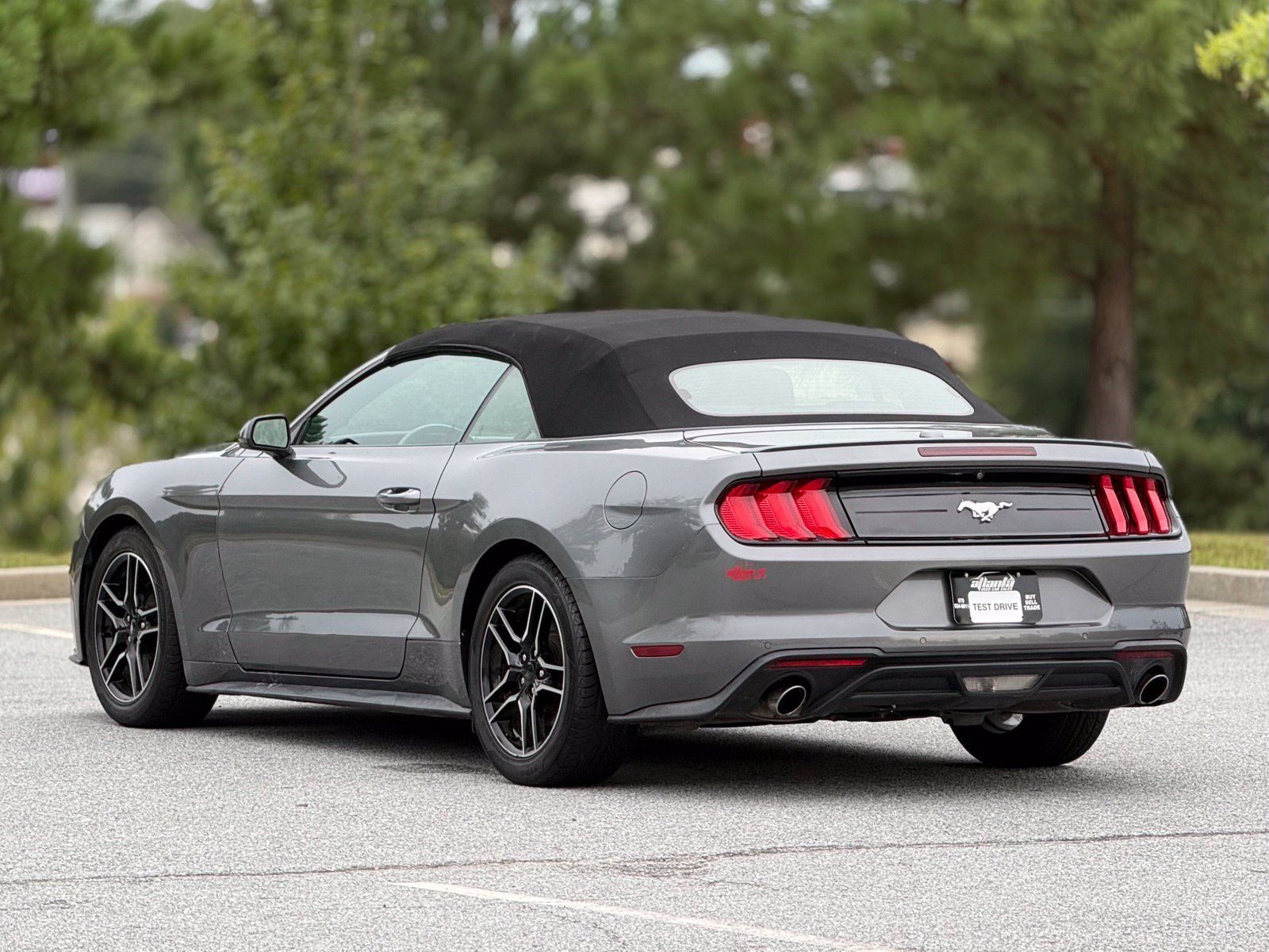 Used 2021 Ford Mustang Premium RWD image 10