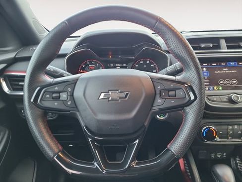 Used 2023 Chevrolet TrailBlazer RS image 17