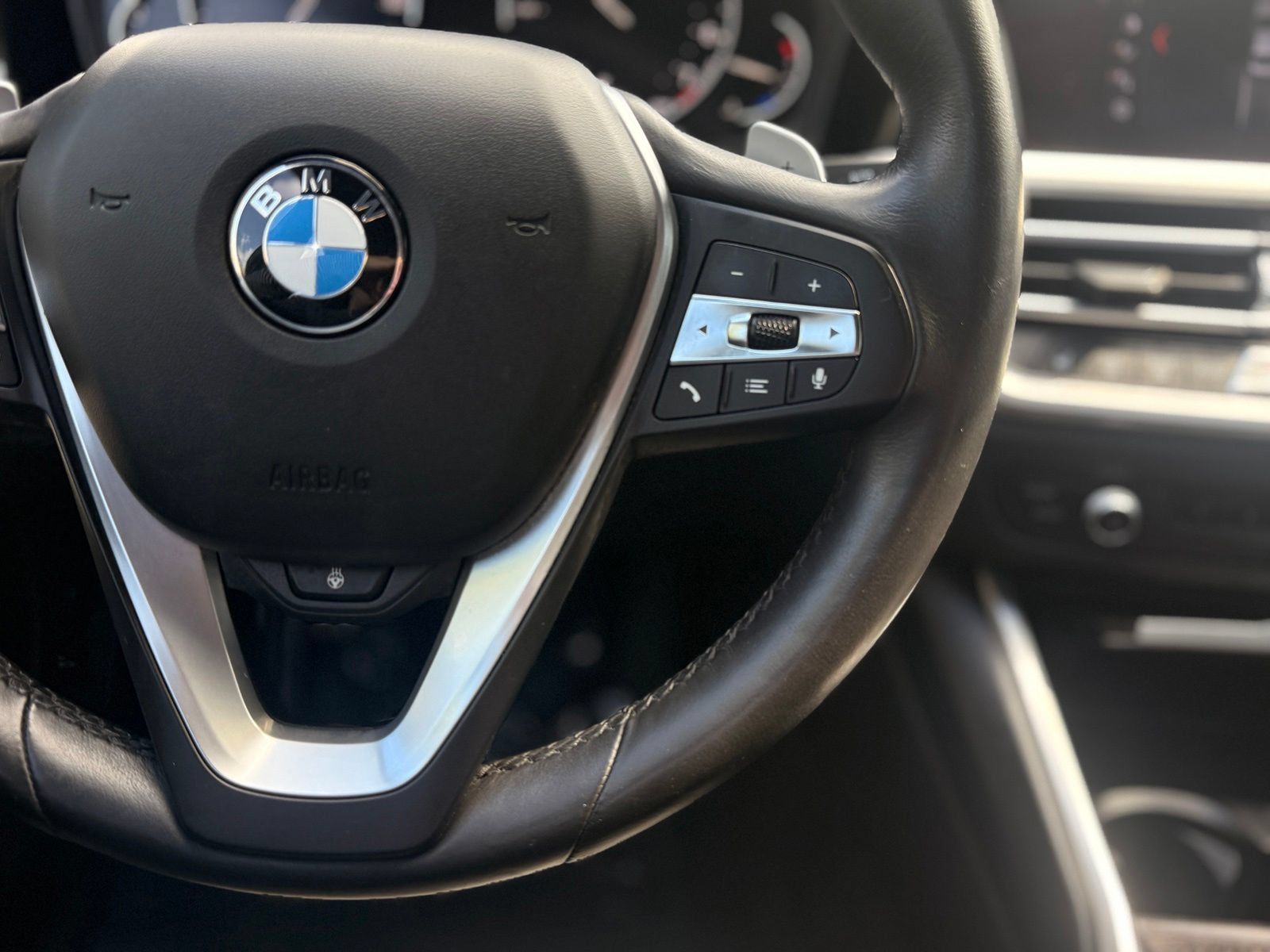 Used 2020 BMW 330i xDrive Sedan AWD/4WD image 27